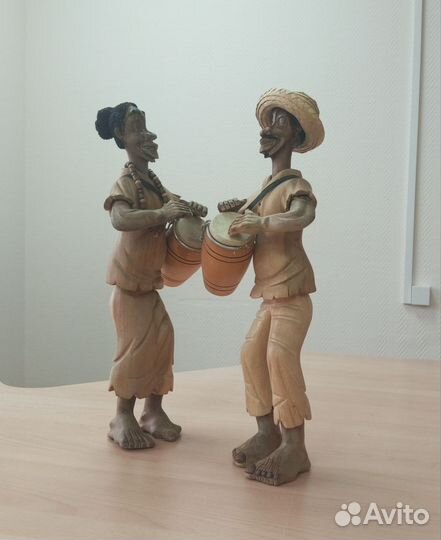 Большие статуэтки Куба