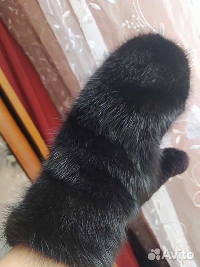 Новые Варежки из натур. меха норки и цигейки р7-9
