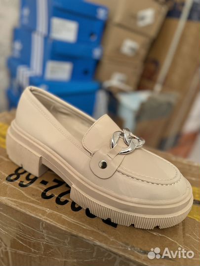 Лоферы женские