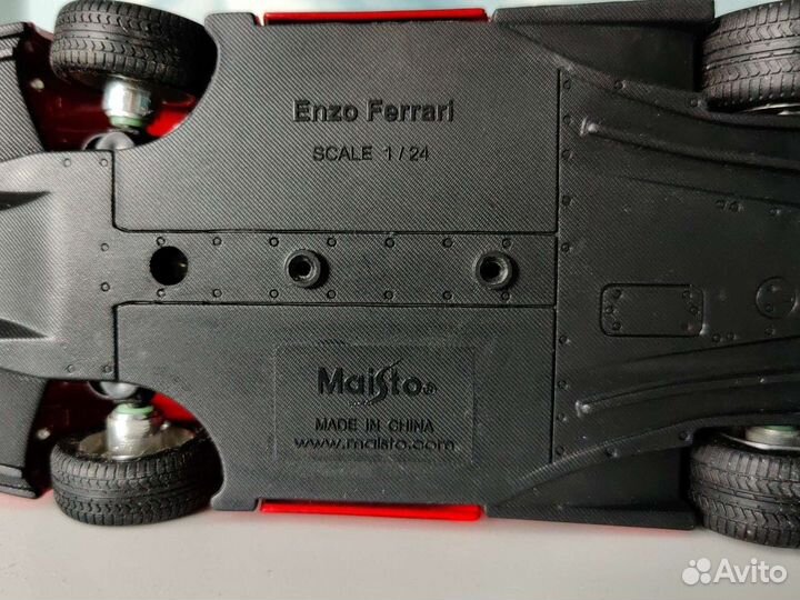 Enzo ferrari maisto 1/24