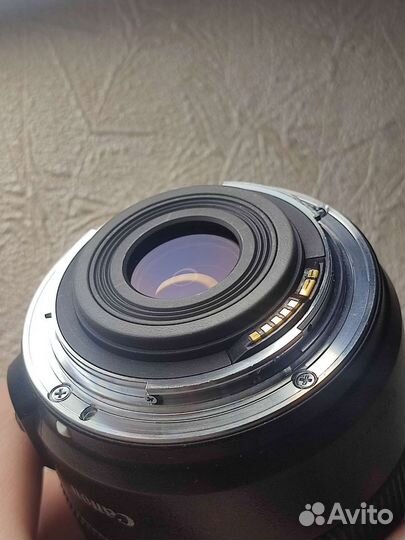 Объектив Canon EF-S 60mm f/2.8 Macro USM