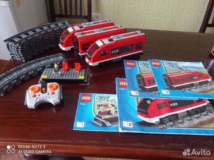 Лего пассажирский поезд 7938