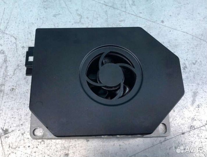 Усилитель звука Harman Mercedes-Benz M-Class W164