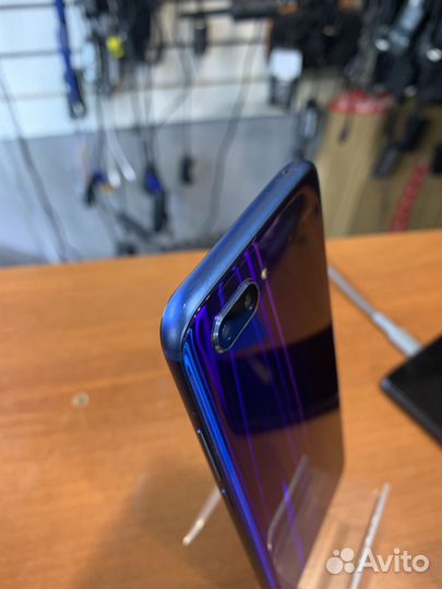 HONOR 10, 4/128 ГБ