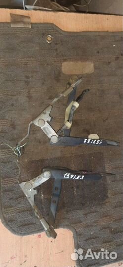 Крепление капота, петли капота, кронштейн капота