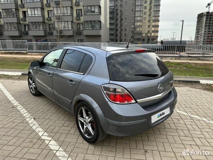 Opel Astra 1.8 МТ, 2008, 195 000 км