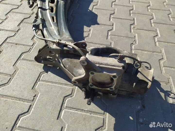 Балка подвески задняя Mercedes B 2009