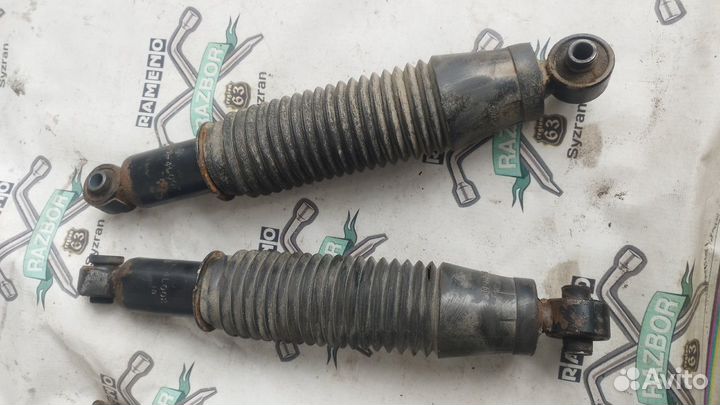 Стойки задние Kia Rio III