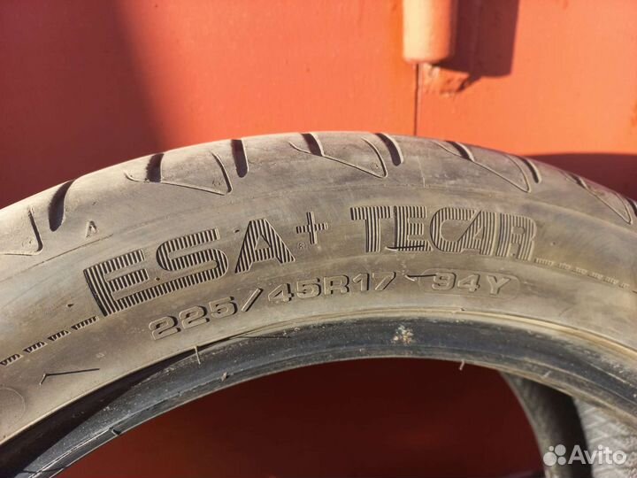Esa-Tecar Spirit 5 UHP 225/45 R17 94Y