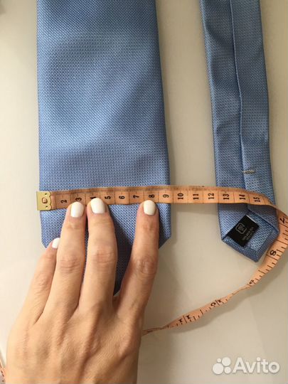 Галстук новый Henderson