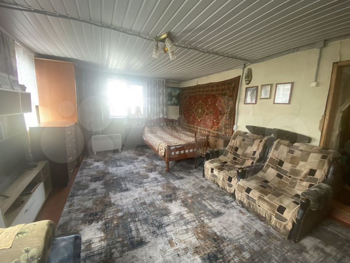 Дом 36 м² на участке 8 сот.