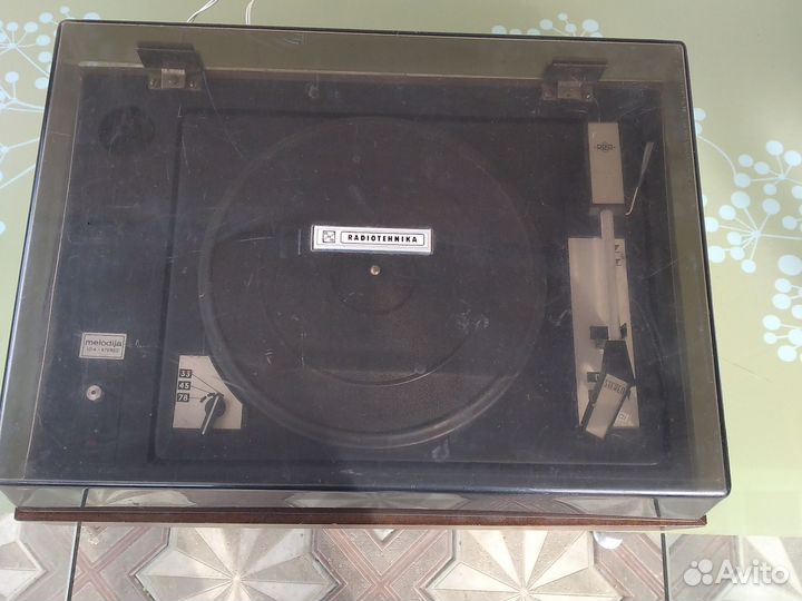 Проигрыватель винила СССР мелодия 104 стерео
