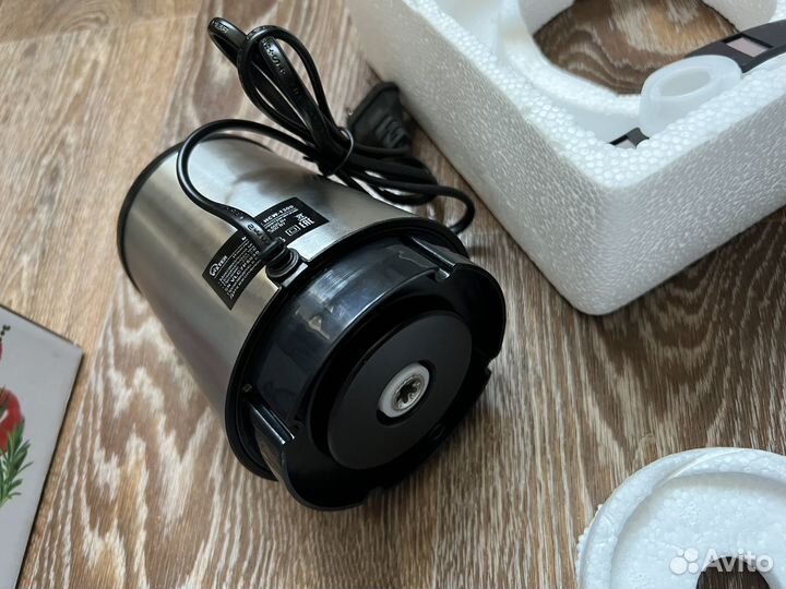 Измельчитель Vixter HCW-1300 новый