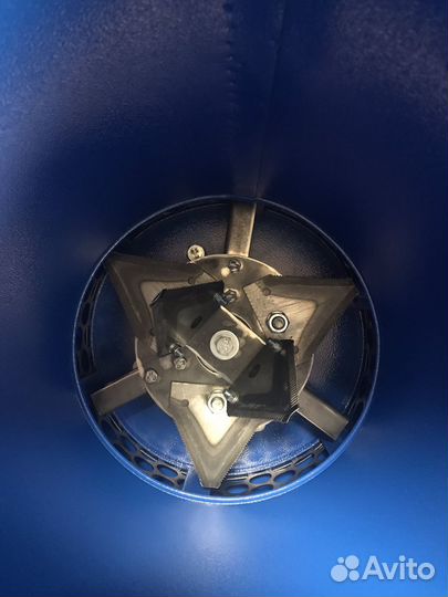 Измельчитель травы и листьев 