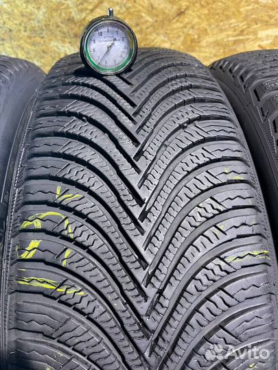 Michelin Alpin 5 215/65 R17