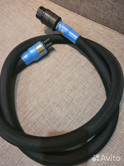 Shunyata Python Helix Cx