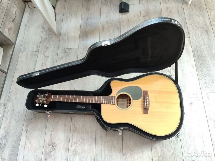 Takamine EG330SCE +кейс