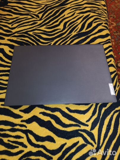 Продам ноутбук Lenovo V15