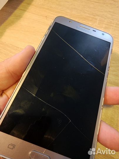 SamsungGalaxyJ7Neo