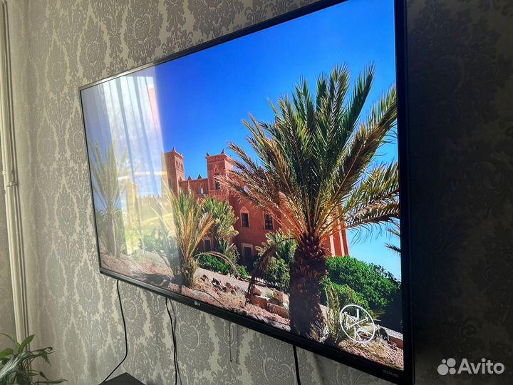 Телевизор SMART tv 49 дюйм LG 49 UF771V