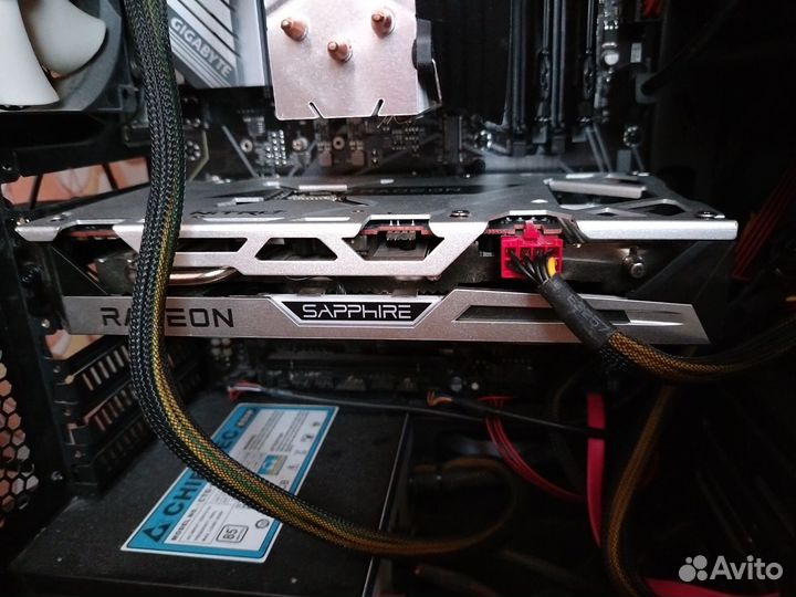 Видеокарта Sapphire AMD Radeon RX 6600 XT nitro+