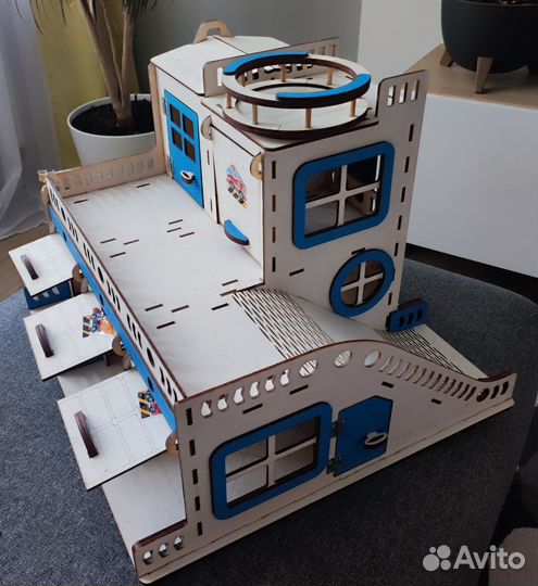 Детский гараж/парковка для машинок