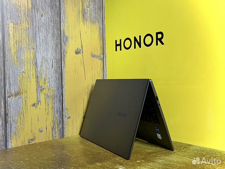 Легкий и тонкий ультрабук Honor - Intel Core