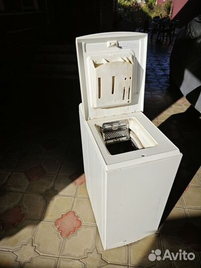 Стиральная машина с вертикальной загрузкой