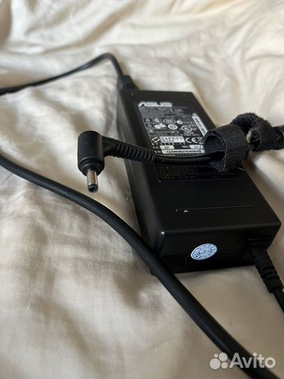 Зарядное устройство asus 19v 4.74A 90W