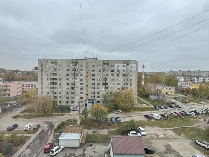 Доля в 3-к. квартире, 62,5 м², 7/9 эт.