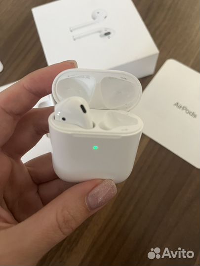 Apple airpods 2 левый наушник и кейс