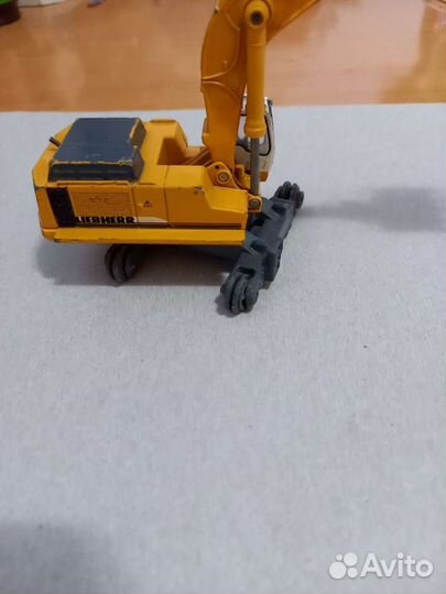 Модель экскаватора Liebherr