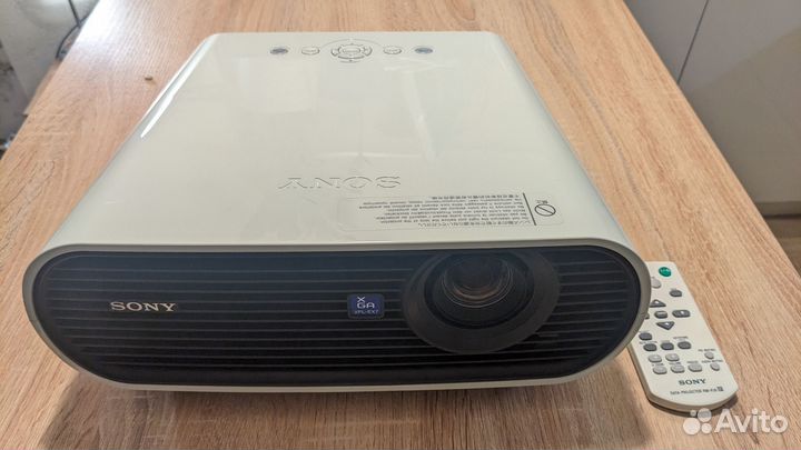 Проектор Sony vpl-x7