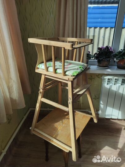 Стул для кормления