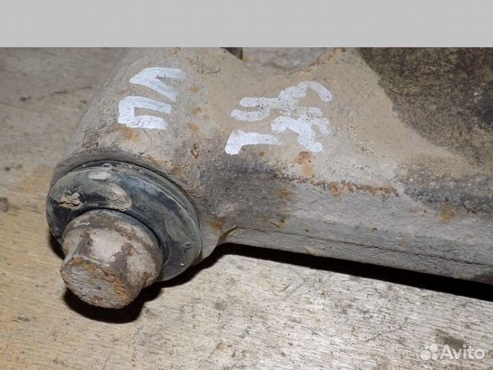 Рычаг передний нижний левый Transporter T4 1991-19