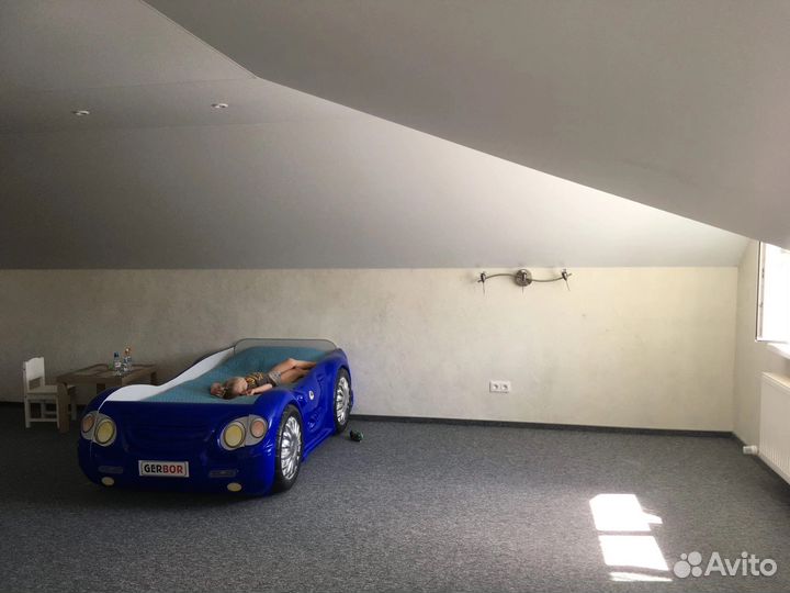 Кроватка машинка Gerbor без матраса