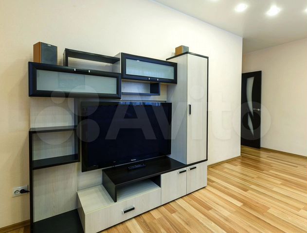 2-к. квартира, 55 м², 1/5 эт.