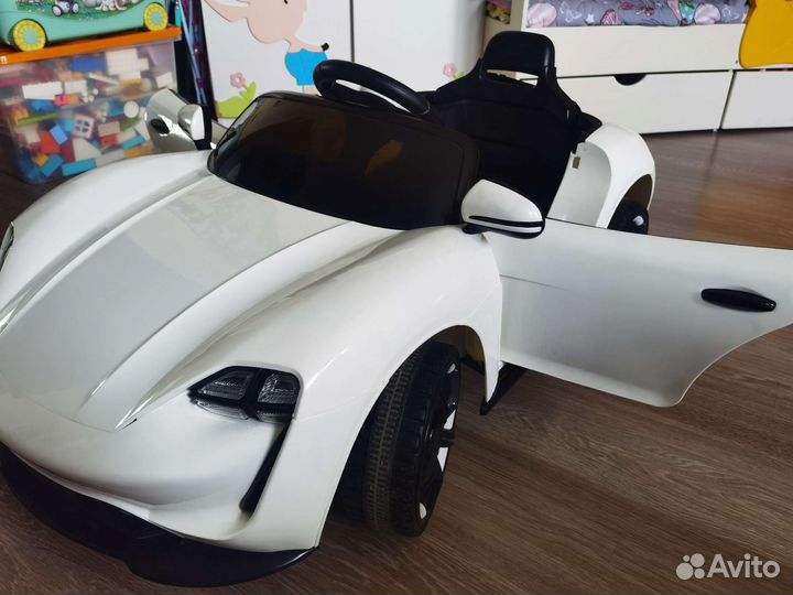Детский электромобиль бу