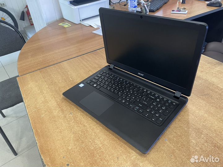 Acer EX2540 Core i3-6006U/6G/SSD+HDD