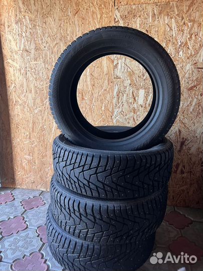 Hankook Winter I'Pike 235/55 R19 105T