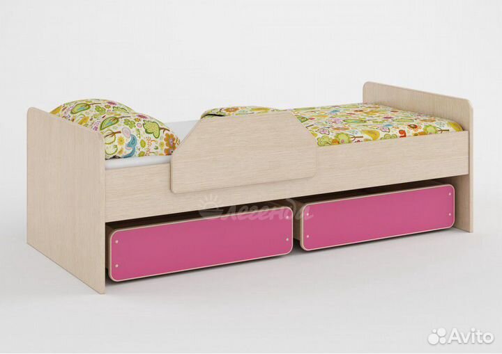 Детская кровать с бортиком и ящиками