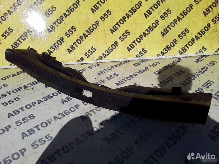 Накладка на замок багажника Nissan Qashqai J10