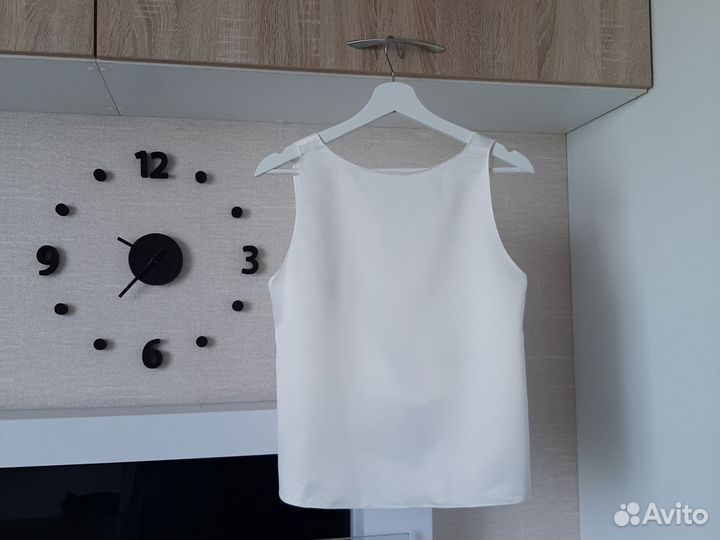 Жилет атласный