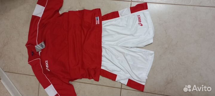 Форма футбольная, волейбольная Asics, новая
