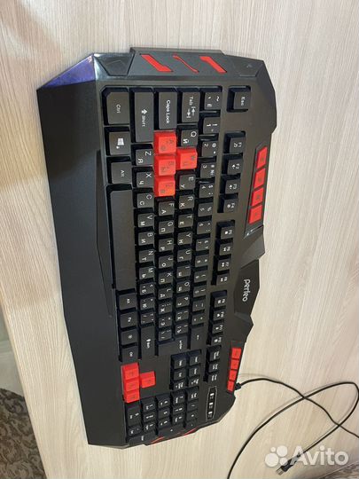 Игровая клавиатура с подсветкой