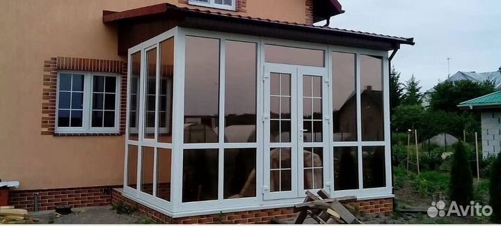 Входная группа из пластика и алюминия