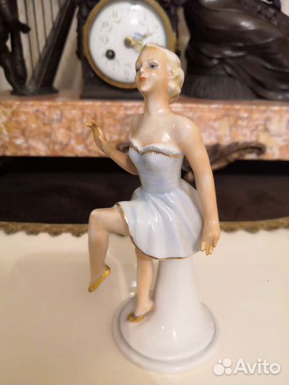 Статуэтка антикварная