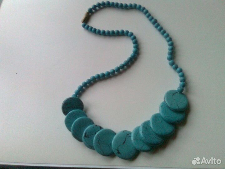 Бусы из бирюзы