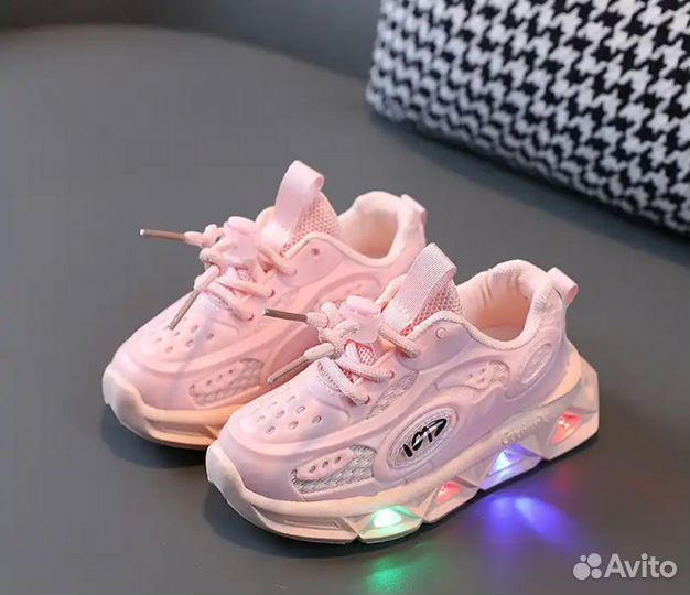 Кроссовки детские светодиодные