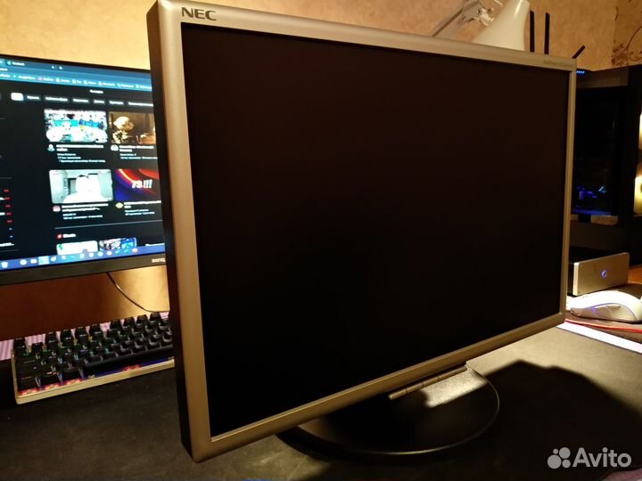 Монитор NEC MultiSync LCD225WXM